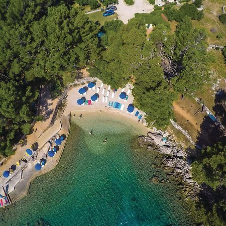 2 Bedroom Awesome Apartment In Veli Lošinj Dış mekan fotoğraf