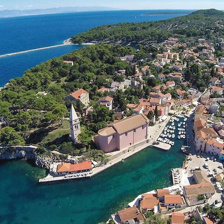 2 Bedroom Awesome Apartment In Veli Lošinj Dış mekan fotoğraf