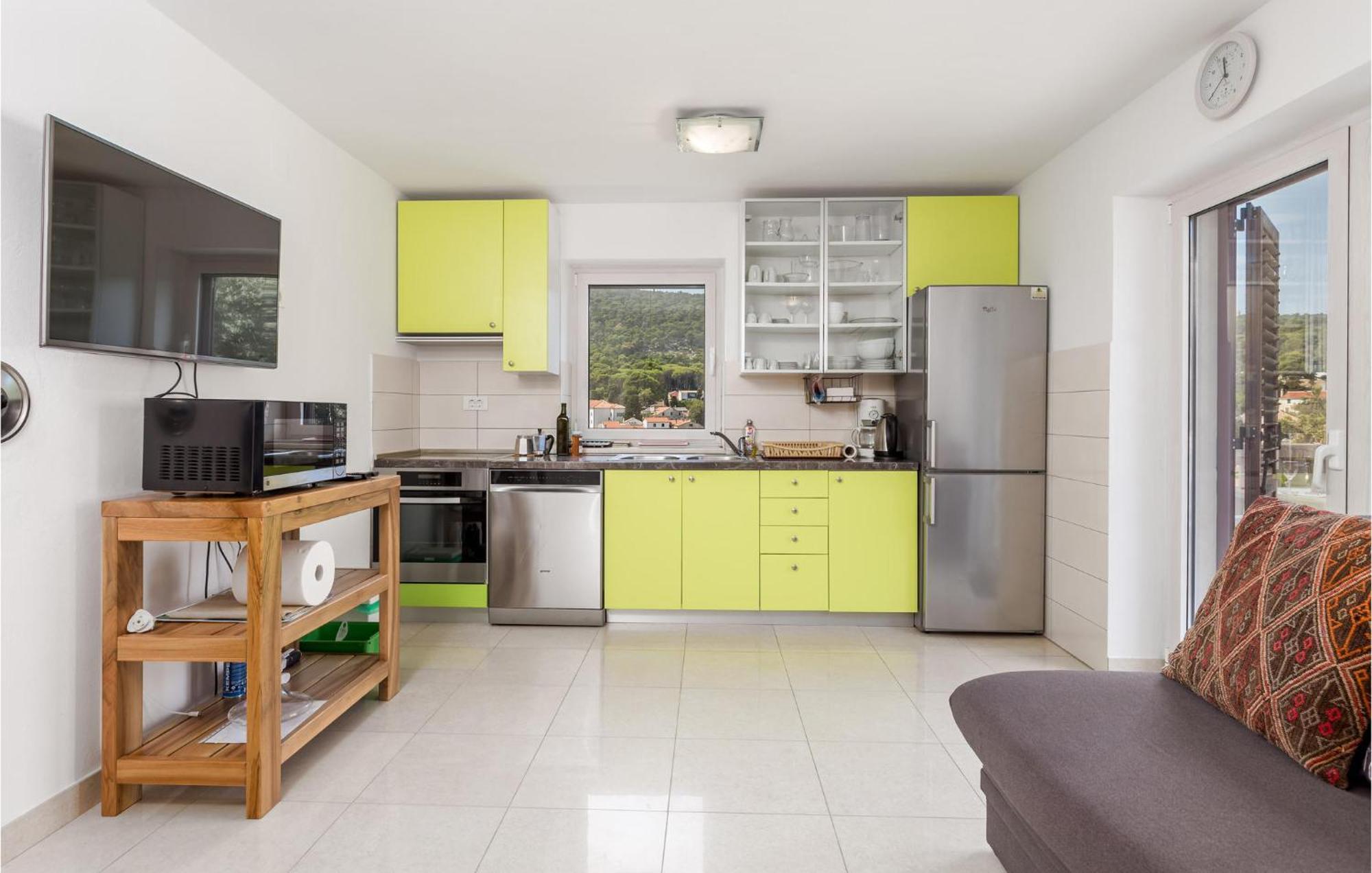 2 Bedroom Awesome Apartment In Veli Lošinj Dış mekan fotoğraf